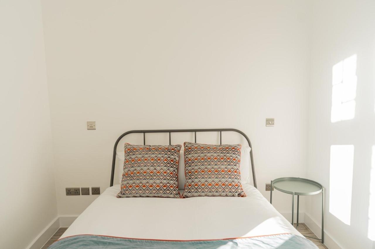 The Apartments Kensington High Street Londres Extérieur photo