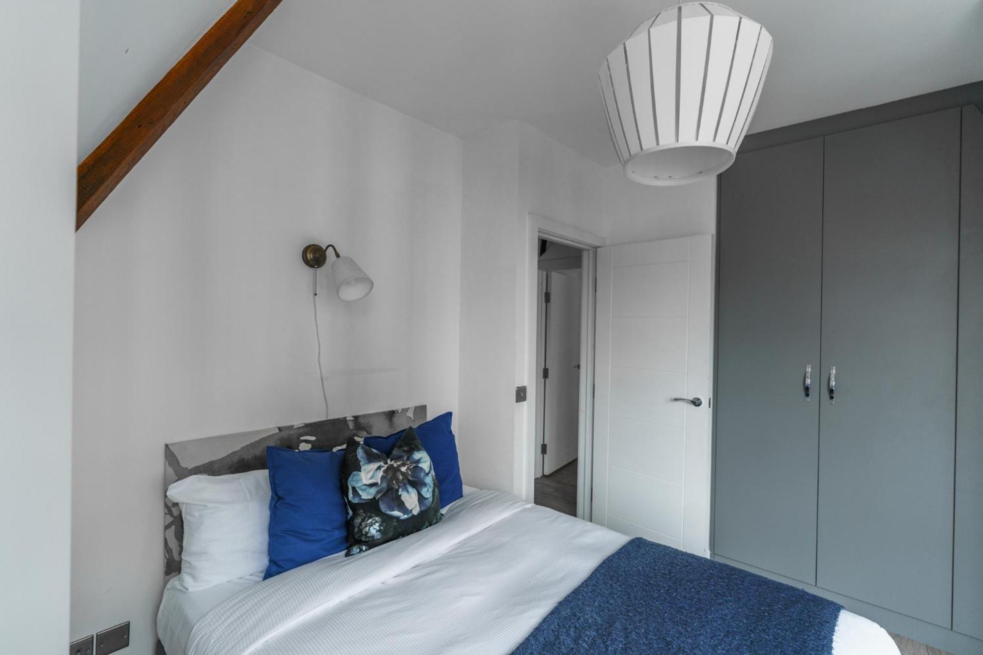 The Apartments Kensington High Street Londres Extérieur photo