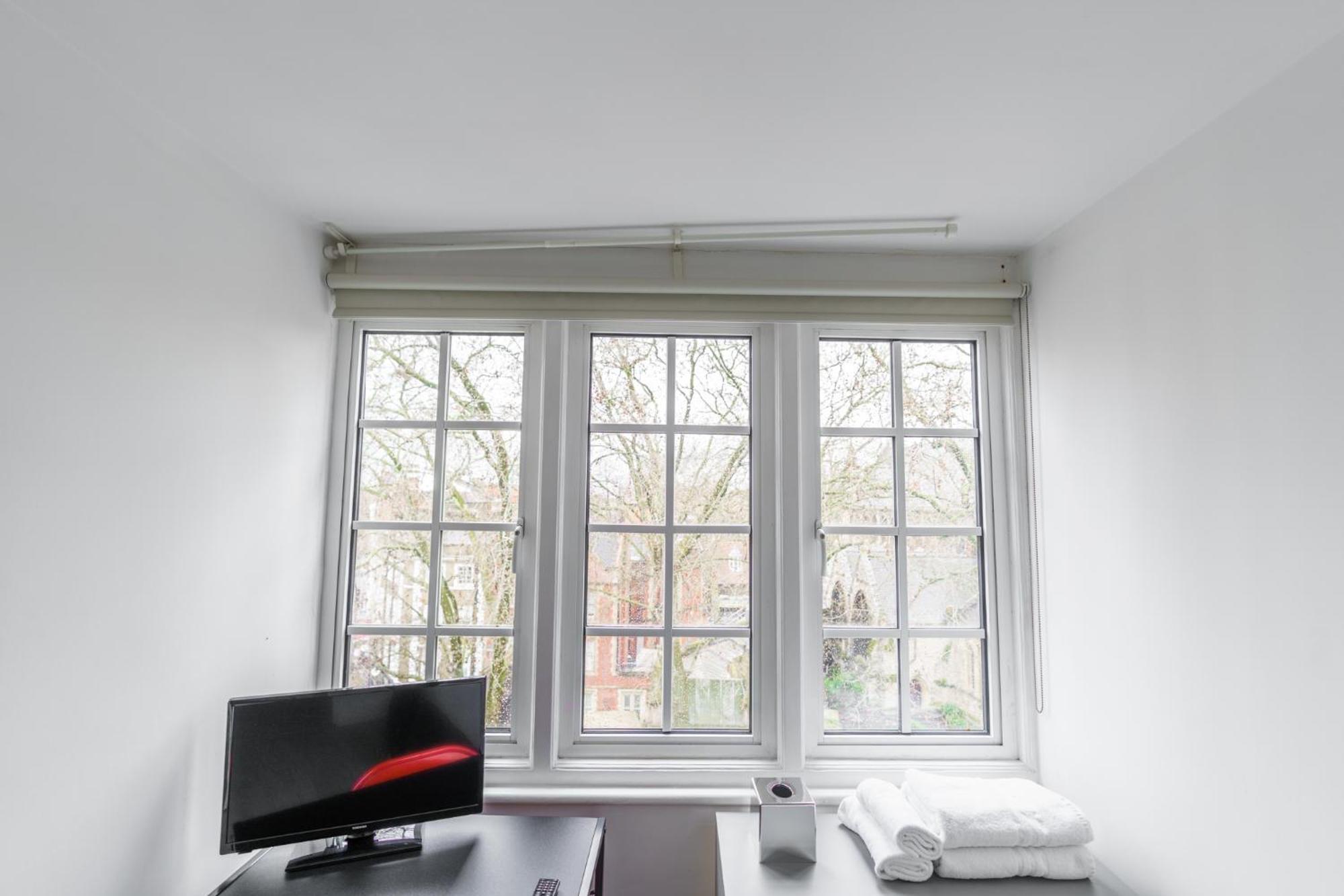 The Apartments Kensington High Street Londres Extérieur photo